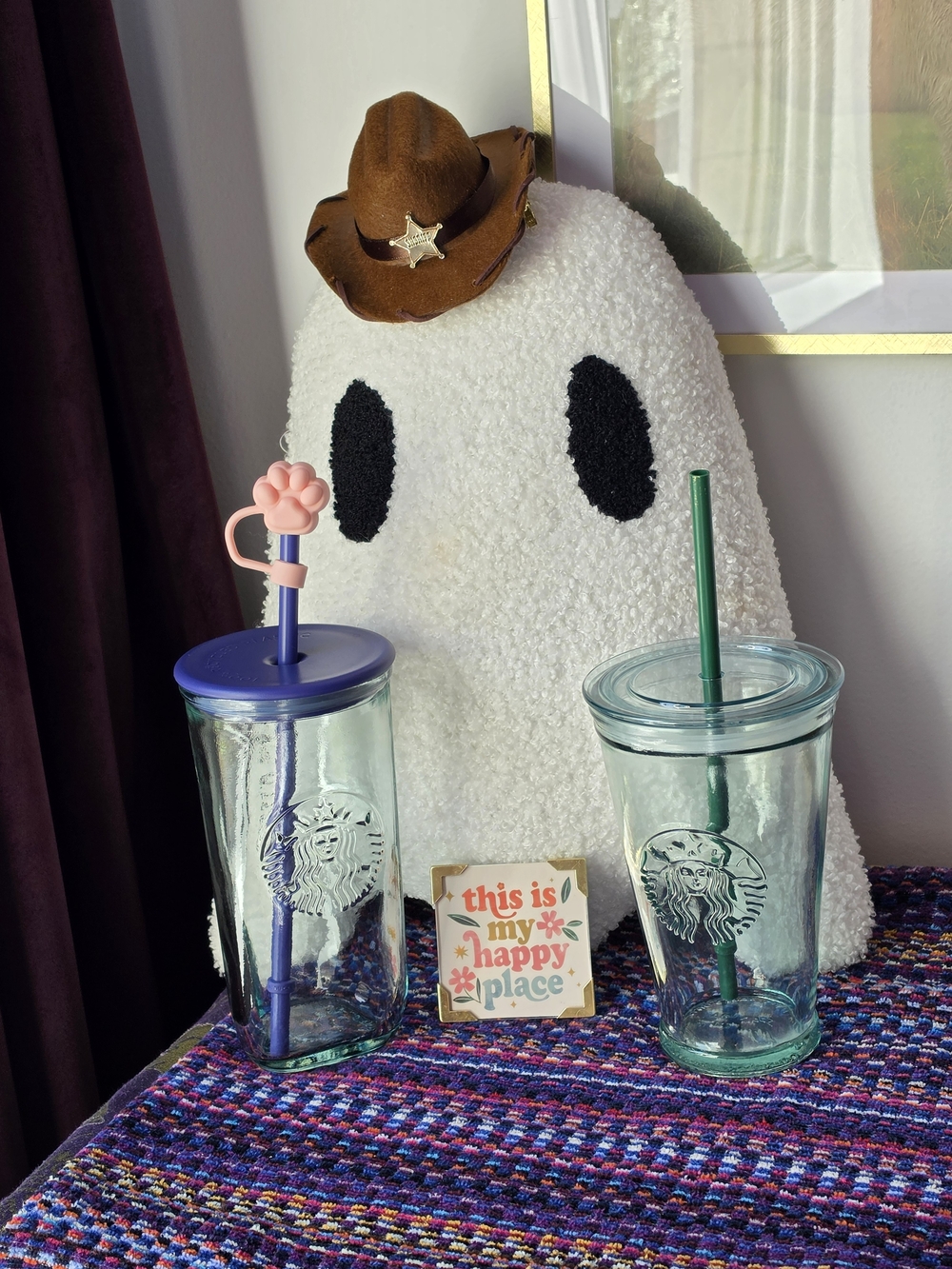 2 glass cups W/ Straw ( pink straw topper not included )